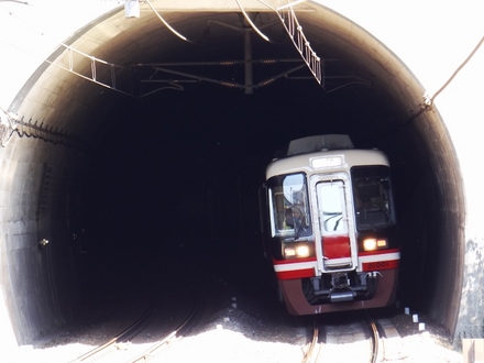 南海31000系こうや (美加の台駅から)