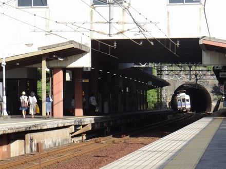 南海6000系 (美加の台駅)