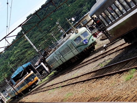 元・近鉄16000系 & 元・南海21000系 & 「かわね路」 の客車 (金谷駅)