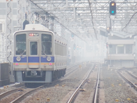 南海9000系 ・ 自由席特急 (粉浜駅から)