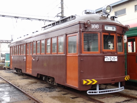 阪堺電軌モ161形 ・ 復刻塗装車