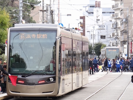 阪堺電軌1001形堺トラム・紫おん & 茶ちゃ (住吉鳥居前駅)