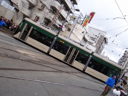 阪堺電軌1001形堺トラム・茶ちゃ (住吉交差点)