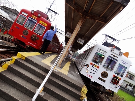 和歌山電鐵2270系おもちゃ電車 & たま電車(伊太祈曽駅)