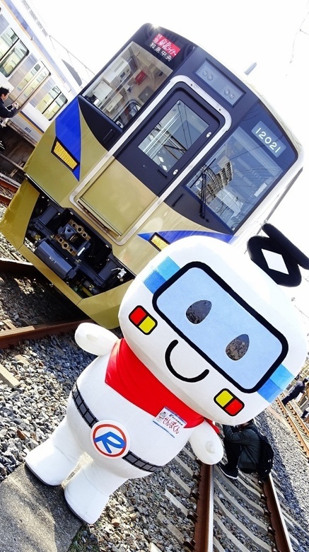 泉北高速12000系泉北ライナー &せんぼくん (南海・羽倉崎検車区)
