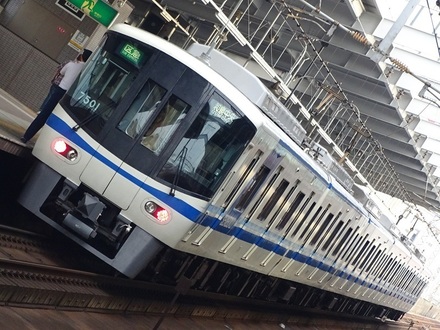 泉北高速7000系 (南海・天下茶屋駅)