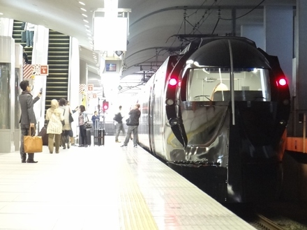 南海50000系ラピート 「スターウォーズ/フォースの覚醒」 号 (関西空港駅)
