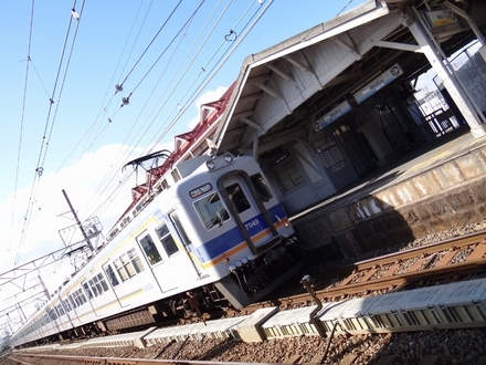 南海7000系 (浜寺公園駅)
