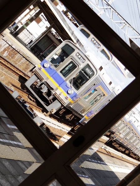 南海9000系 (浜寺公園駅から)
