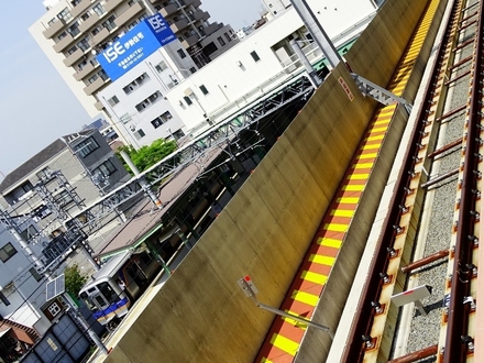 南海8000系 (高石駅・新下りホームから)
