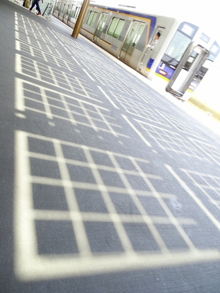 南海8300系 (羽衣駅・新下りホーム)