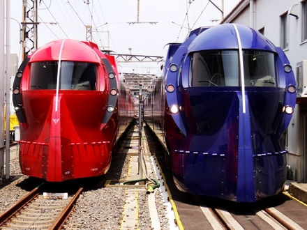南海50000系ラピート 「ネオ・ジオン」 バージョン & 50000系ラピート(住ノ江検車区)