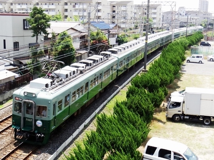 南海7000系+10000系サザン ・ 旧塗装車(忠岡〜春木)