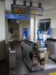 橋本駅2FのJR改札。基本的に終日無人です。