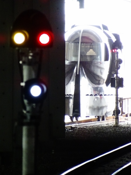 南海50000系ラピート 「スターウォーズ/フォースの覚醒」 号 (関西空港駅から)