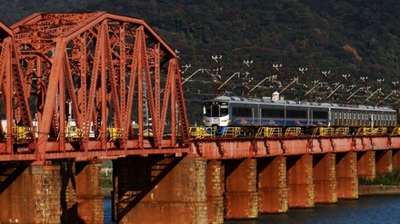 12000系+8000系サザン (紀ノ川橋梁・下り方から)