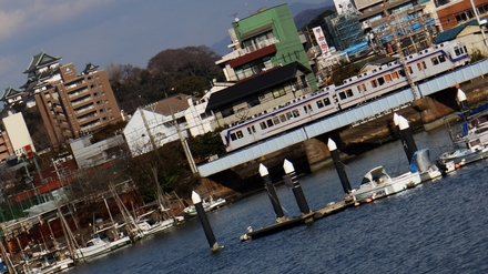 2200系 & 和歌山城☆ (旧・久保町〜旧・築地橋)
